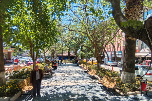 Güzel İzmir Hareketi Bayındır'da atıl alanı kamusal kullanıma kazandırdı<