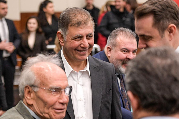 Başkan Tugay: Kamu reformu, sorunların çözülmesi için şart<