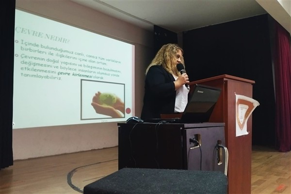 Gemlik Belediyesi'nden öğrencilere  “Çevre ve Deniz Kirliliği” konulu eğitim semineri