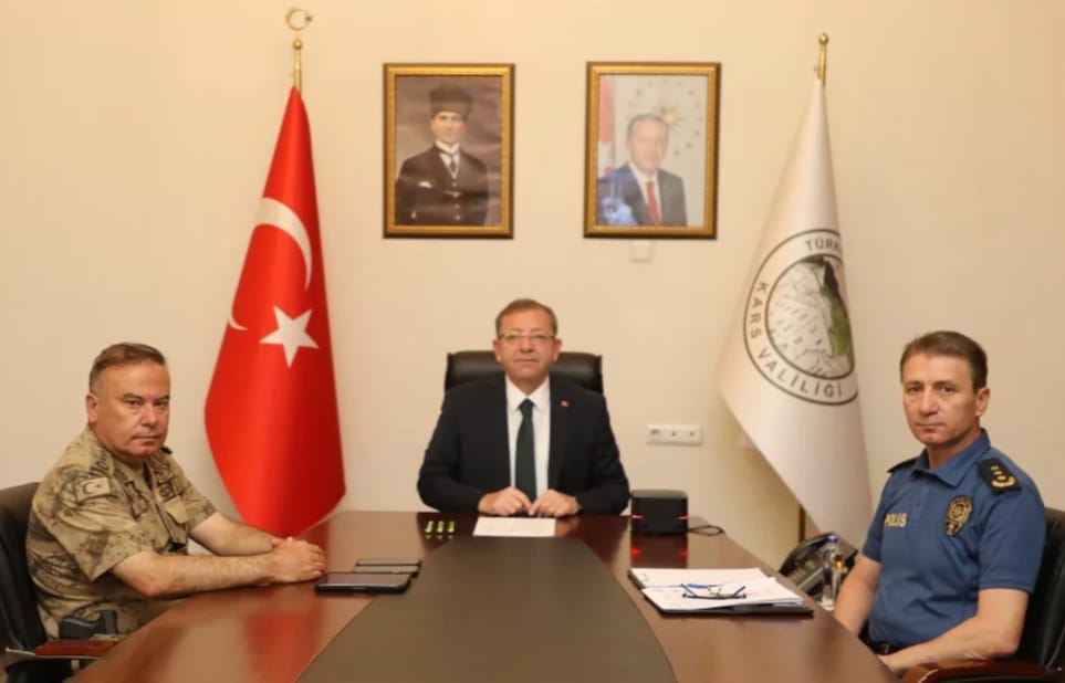 Kars Valisi Polat, Asayiş ve Güvenlik Toplantısı’n..