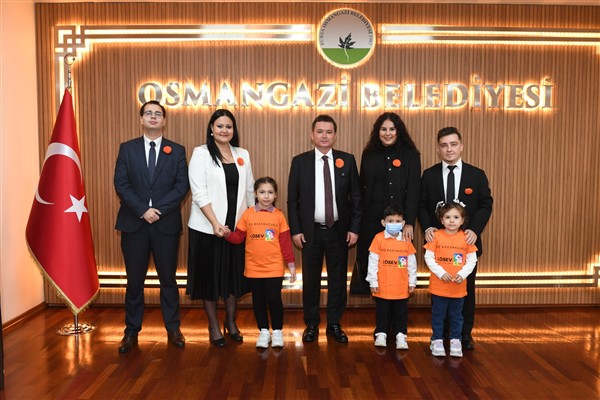 LÖSEV Bursa’dan Başkan Aydın’a ziyaret<