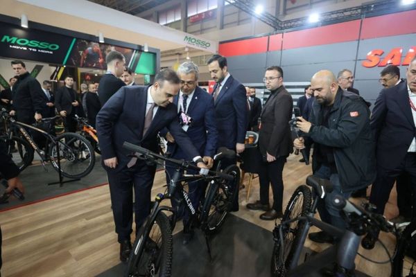 Bakan Kacır: Bisiklet ve motosiklet sanayisinde yerli üretimi güçlendiriyoruz<