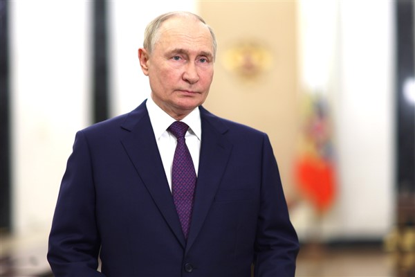 Putin, ABD Başkanı Trump ile telefonda görüştü <