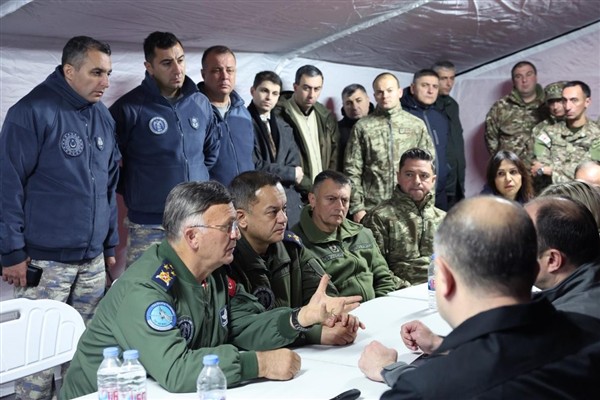 MSB: Kaza kırım ve arama kurtarma ekibimiz, olay yerinde çalışmalarına devam ediyor