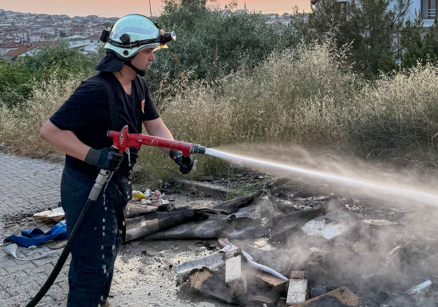 Yalova itfaiyesi bayram boyunca hizmetlerini sürdürdü<