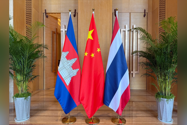 Çin, Kamboçya ve Tayland dışişleri bakanları bir araya geldi<