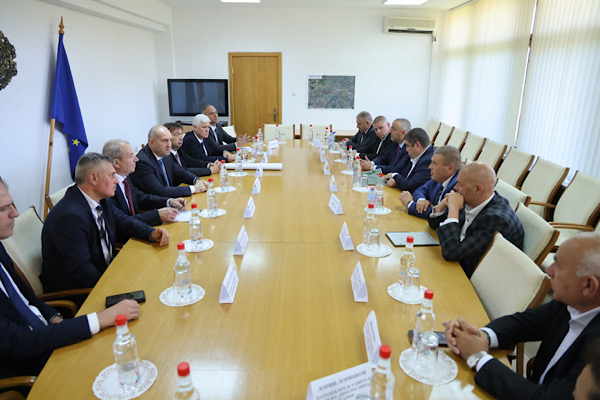 Radev: Pleven’de gelecek yıl su krizinden bahsetmeyeceğiz<