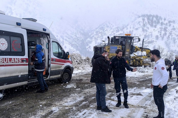 Diyarbakır'da 300 kilometrelik kırsal yol ulaşıma açıldı