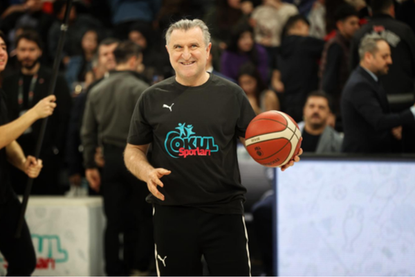 Bakan Bak, Konya 2026 Gençlik Başkenti açılışına katıldı<