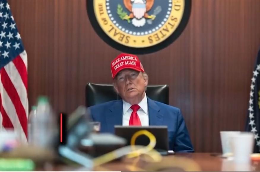 Trump, İran'da rejim değişikliğini ima etti<