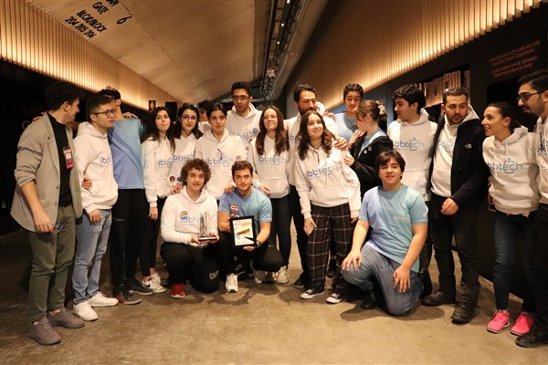 İBBTech takımı, 'Kalite Ödülü' kazandı