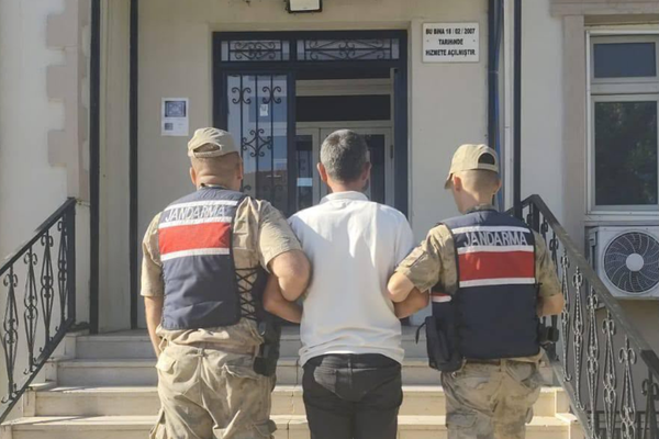 Şanlıurfa'da 6 yıl 10 ay hapis cezası bulunan firari hırsız yakalandı