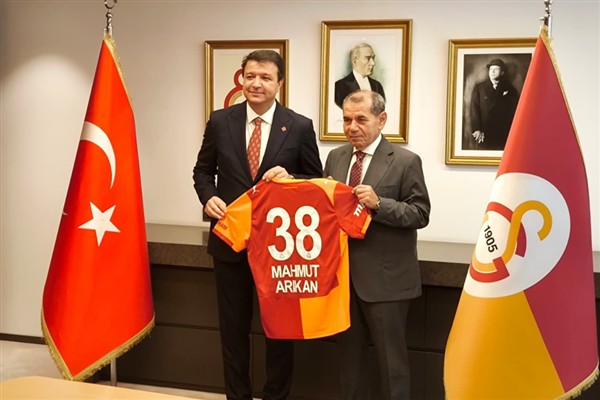 Arıkan’dan Galatasaray Spor Kulübü Başkanı Özbek’e ziyaret 