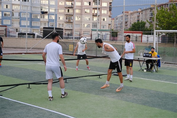 Konya Büyükşehir'in Ayak Tenisi Şampiyonası tamamlandı