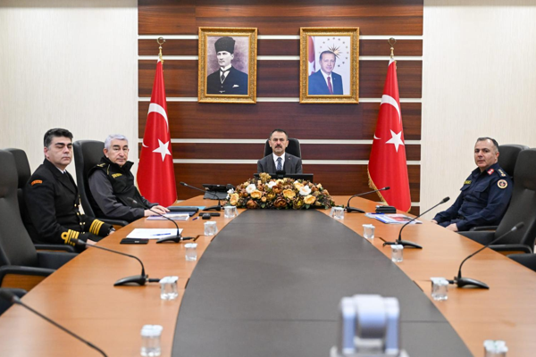 Kocaeli Valisi Aktaş, VKS toplantısına katıldı