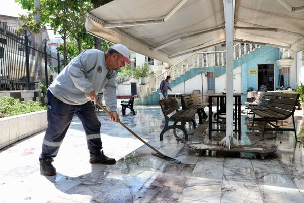 Buca’da İbadethaneler Kurban Bayramı öncesi temizlendi<