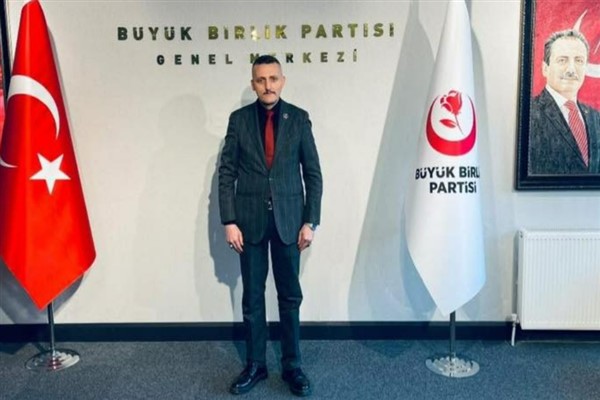 BBP Orhaneli İlçe Başkanı Salar’dan Kitap Okuma Projesi'ne destek