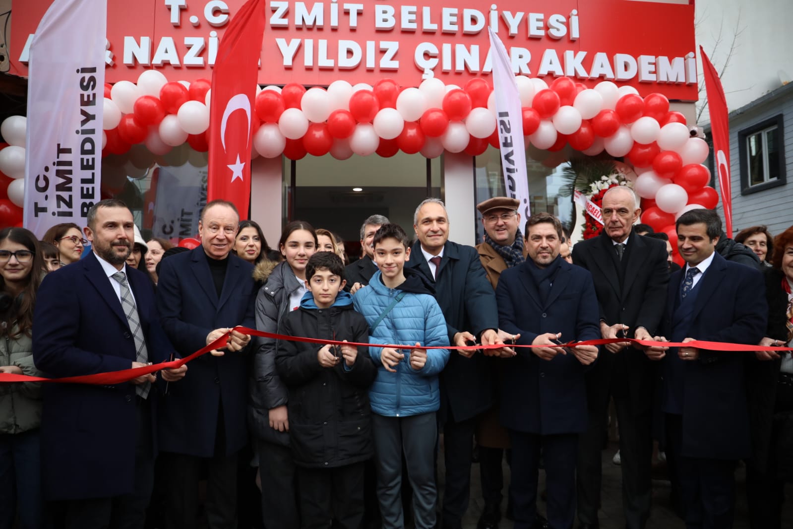 Ali ve Nazile Yıldız Çınar Akademi LGS Merkezi açıldı 