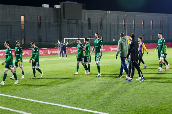 Aliağa FK, Türkiye Kupası’nda gece maçı deneyimini yaşadı<