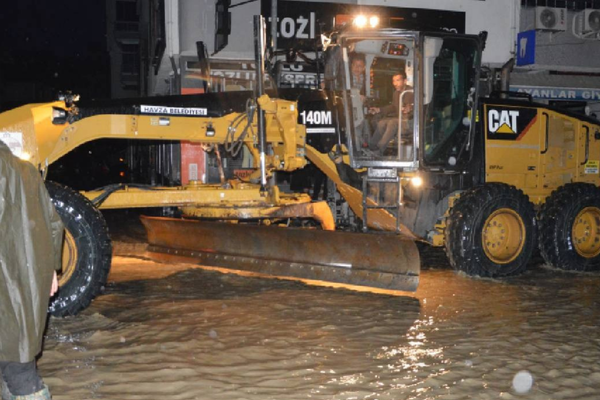 Samsun'da selden etkilenen Havza’da destek çalışmaları başlatıldı<
