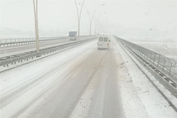 İYİ Partili Akalın: Edirne-Keşan yolunda tuz ve mazot stokları yetersiz mi?<