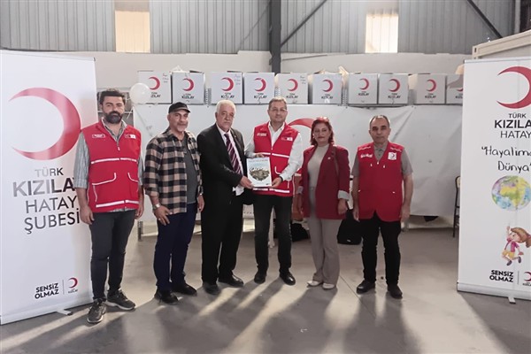 Gazetecilerden Türk Kızılayı Hatay İl Başkanlığı’na ziyaret <
