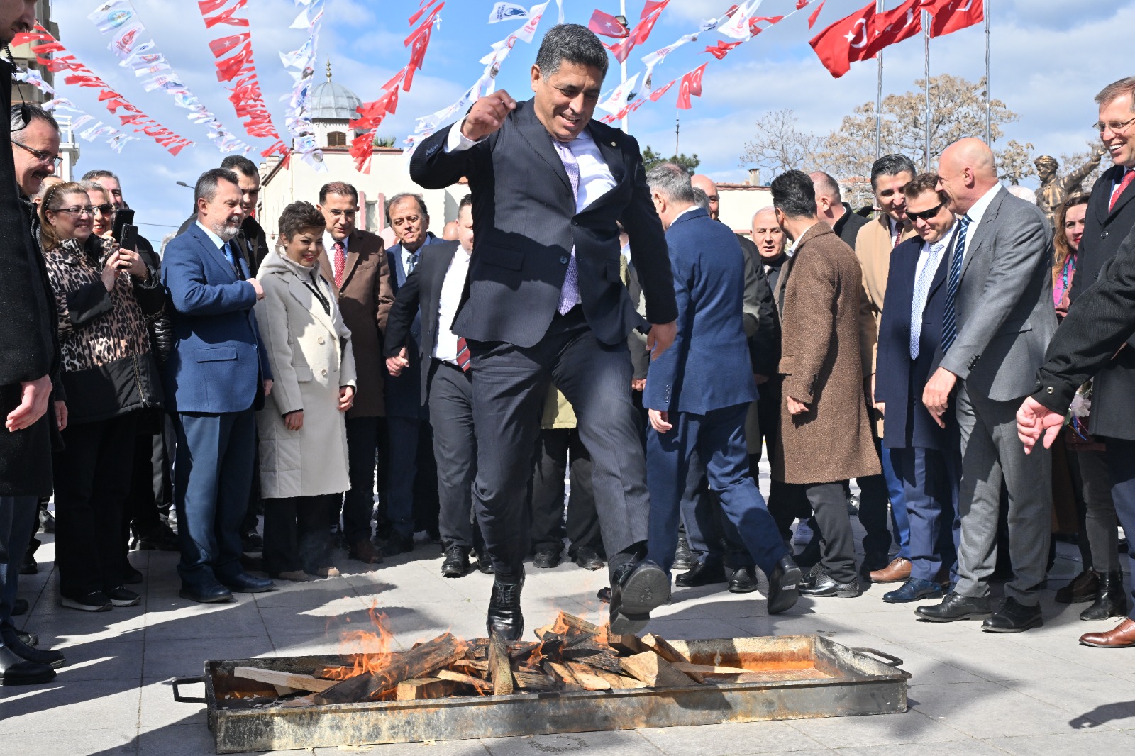 Uluslararası Manisa Mesir Macunu Festivali, Mesir Karma Töreni ile başladı