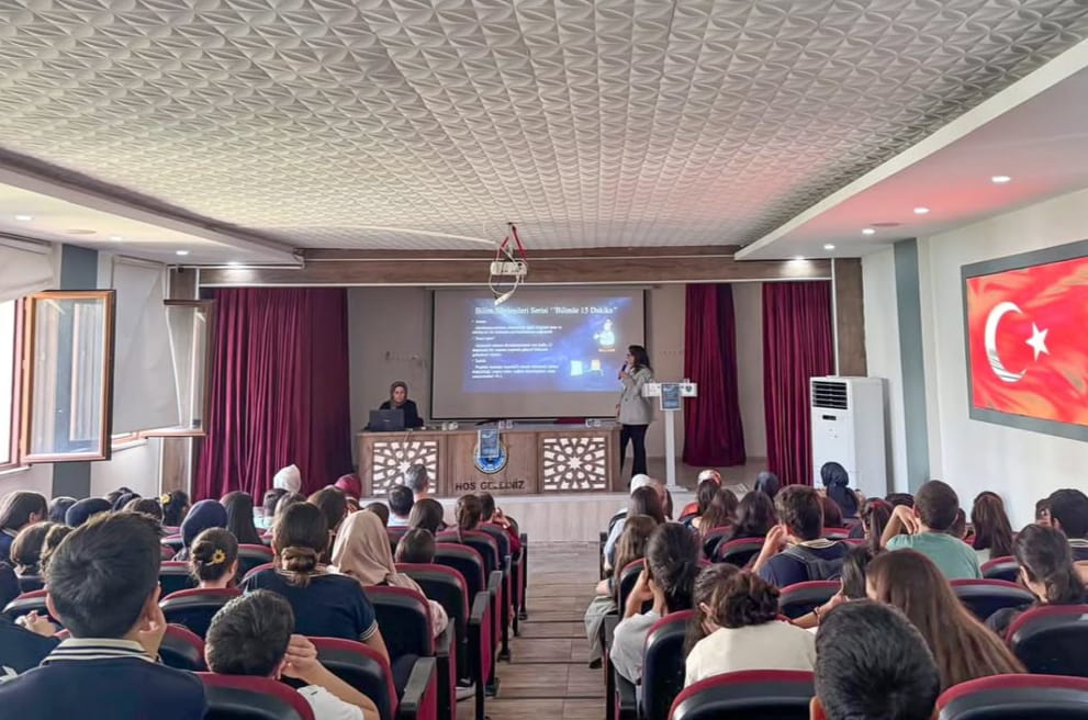Hakkari Üniversitesi’nden öğrencilere yönelik bilim iletişimi seminerleri