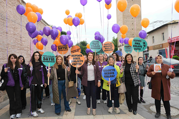 Adana'da 16 günlük aktivizm programı başladı