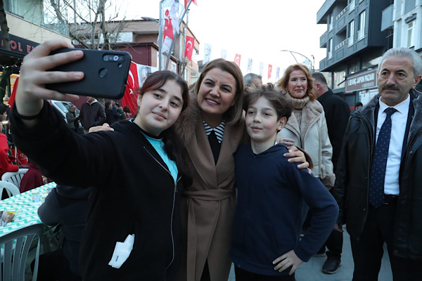 Başkan Hürriyet, Alikahya’da iftar programına katıldı