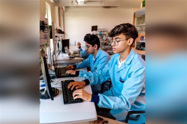 Karabük’te gençlere istihdam garantili eğitim verilecek <