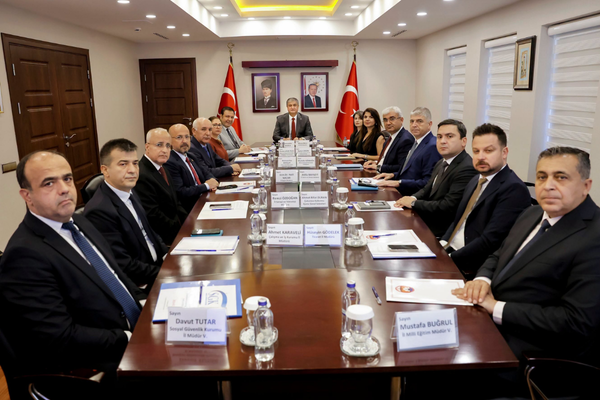 Adana'da kadının güçlenmesi çalışmaları masaya yatırıldı