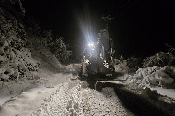 Trabzon’da karla mücadele aralıksız sürdürülüyor<