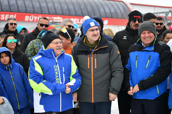 Başkan Büyükkılıç, Şahin'e Kayseri'yi tanıttı<