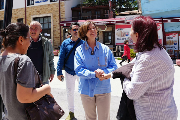 Başkan Ünlüce’den Odunpazarı esnafına bayram ziyareti<