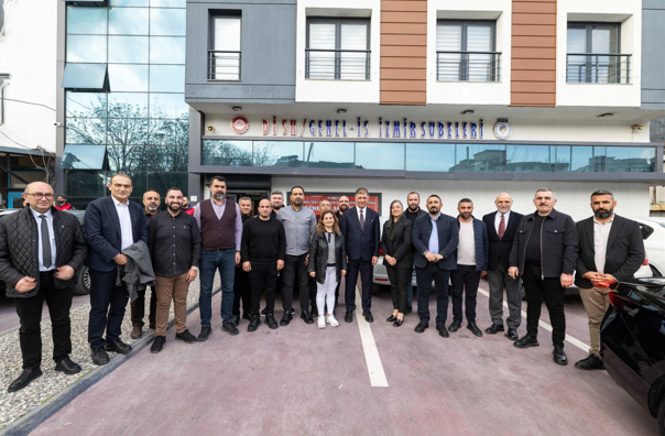 Başkan Tugay’dan DİSK Ege Bölge Temsilcisi Gümüştekin’e ziyaret<
