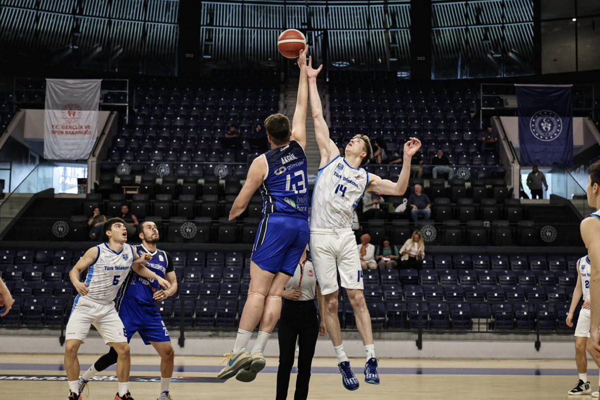 Kütahya Belediyespor, yükselme maçlarına galibiyetle başladı<