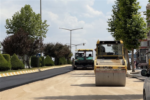 Bişkek Caddesi’ne 2 bin 200 ton asfalt