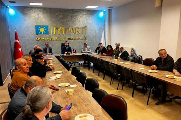 Kaplan: Tek dertleri koltuklarını korumak<