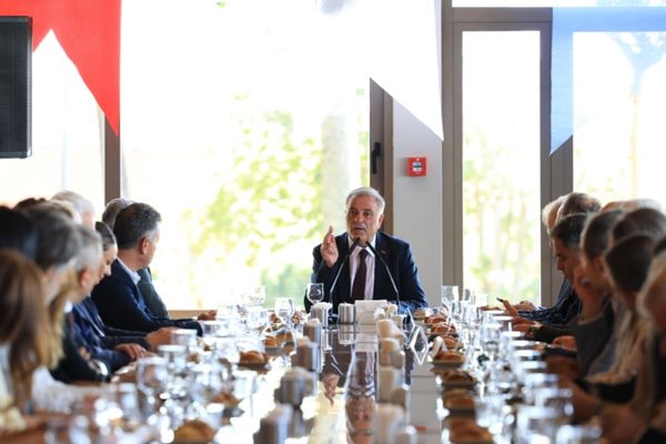 Aslan: Avcılar Sosyal Tesisleri yeniden hizmete açıldı<