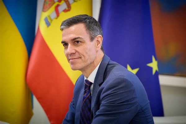 Sanchez: Francesca Albanese'ye Sivil Liyakat Nişanı takdim etmek bir onurdur<