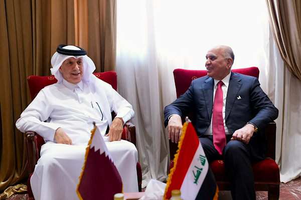 Al Muraikhi, Irak Dışişleri Bakanı Hussein ile bir araya geldi<