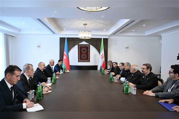 Aliyev, İranlı mevkidaşı ile görüştü <