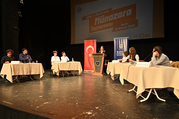 Bursa'da 2’nci Liseler Arası Münazara Turnuvası tamamlandı