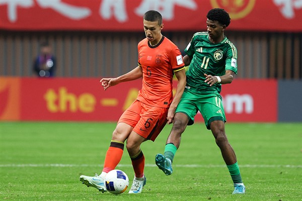 Xinjianglı futbolcular Çin liginde yükselişte