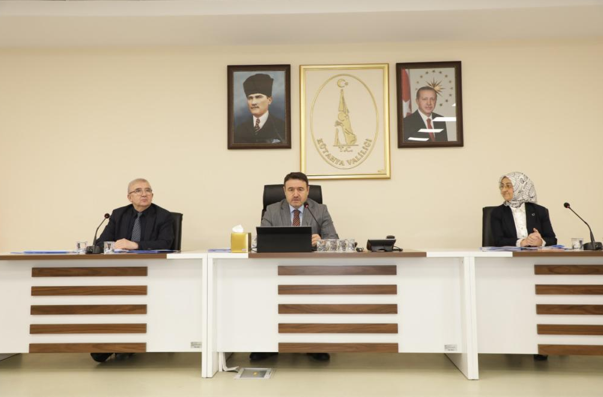 Kütahya'da kadına yönelik şiddet ve çocuk koruma çalışmaları masaya yatırıldı