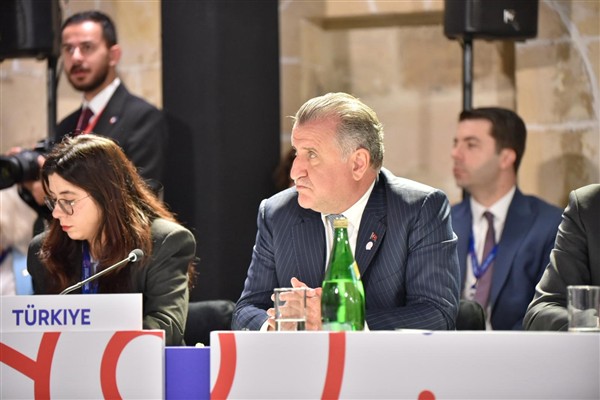 Bakan Bak’tan Akdeniz Oyunları öncesi milli sporculara başarı mesajı
