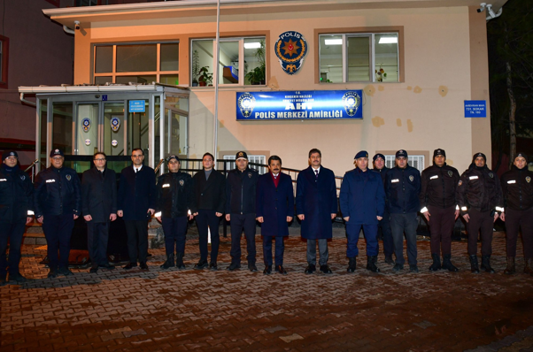 Kırşehir Valisi Demiryürek'ten yılbaşında çalışan personele ziyaret