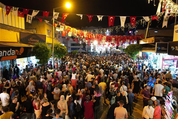 Osmaniye Lezzet Festivali konserle devam etti<
