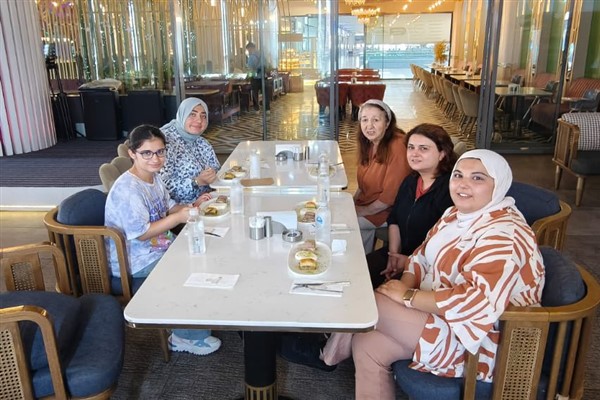 Özel gereksinimli bireyler bir araya geldi<